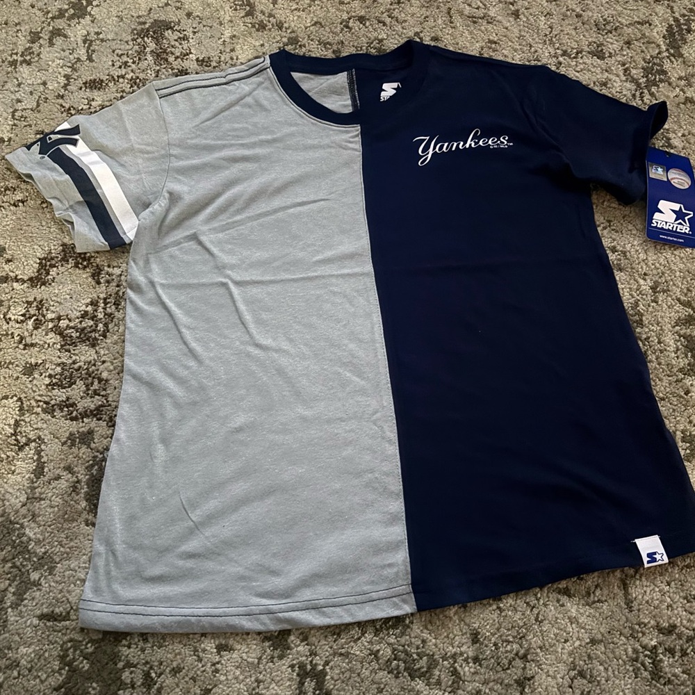 Yankees STARTER Navy and Gray Split Tee